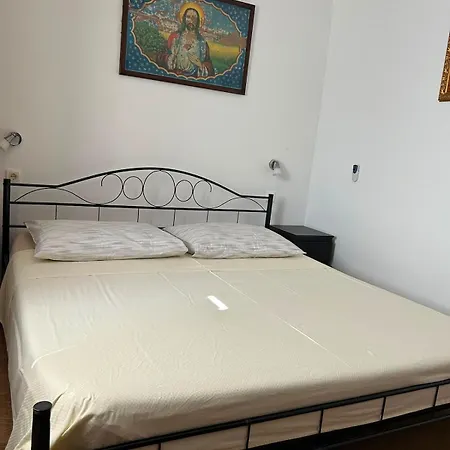 House Lanterna With Indoor Jacuzzi Appartement Lovište