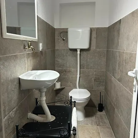 House Lanterna With Indoor Jacuzzi Appartement