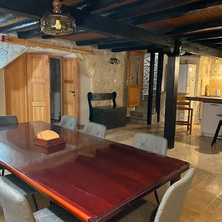 Appartement House Lanterna With Indoor Jacuzzi