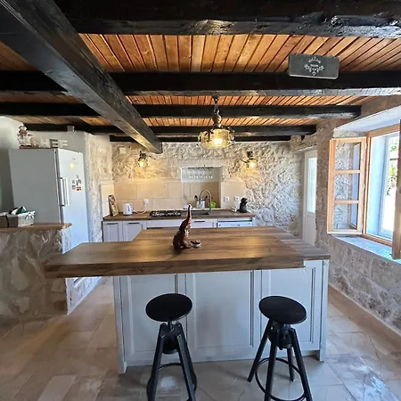 House Lanterna With Indoor Jacuzzi *