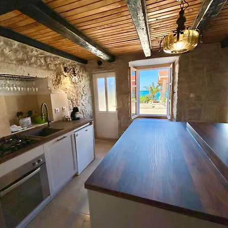 Appartement House Lanterna With Indoor Jacuzzi *