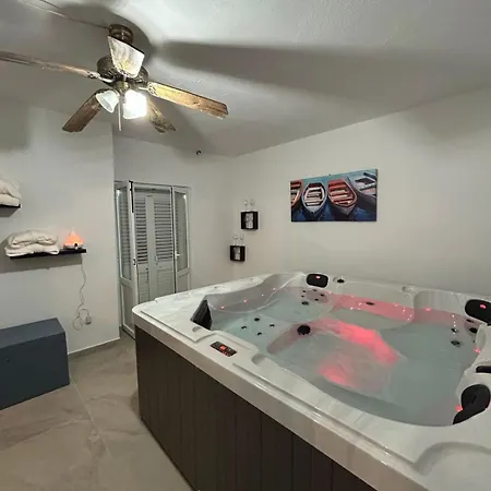 Appartement House Lanterna With Indoor Jacuzzi