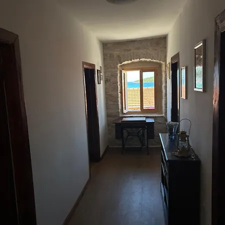 Appartement House Lanterna With Indoor Jacuzzi Lovište